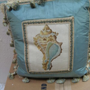 Coquille Pillow